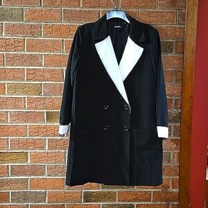 Elegant Black and White Long Sleeve Dress